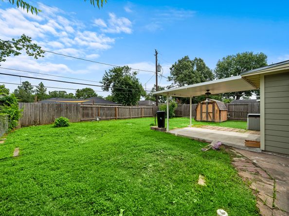 4922 Nina Lee Lane, Houston TX 77092