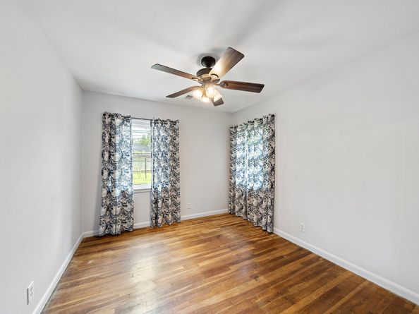 4922 Nina Lee Lane, Houston TX 77092