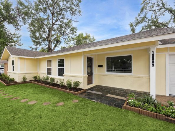 10009 Lazy Oaks Street, Houston TX 77080