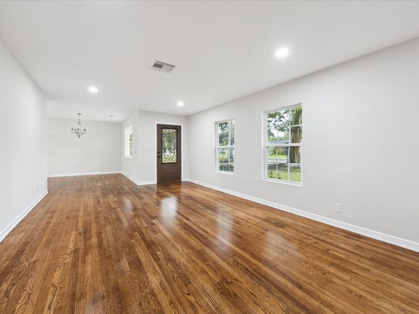 10009 Lazy Oaks Street, Houston TX 77080