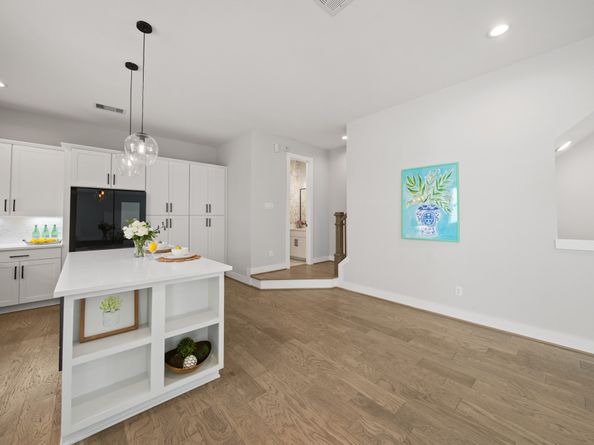 1127 W 16th Street B, Houston TX 77008