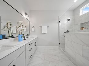 1127 W 16th Street B, Houston TX 77008