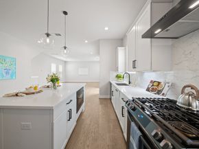 1127 W 16th Street B, Houston TX 77008