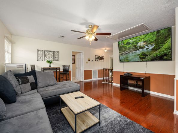 5703 Green Springs Drive, Houston TX 77066
