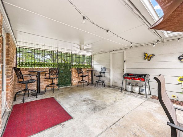5703 Green Springs Drive, Houston TX 77066