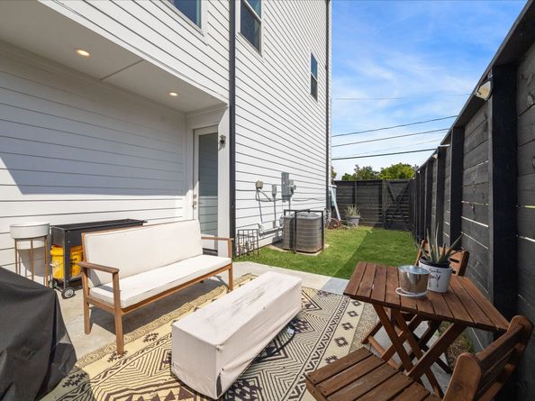 2422 Briley Street, Houston TX 77004