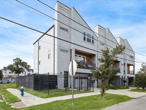 2422 Briley Street, Houston TX 77004