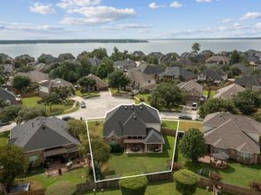 13815 Lake Livingston Drive, Houston TX 77044