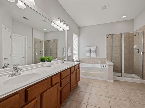 13815 Lake Livingston Drive, Houston TX 77044