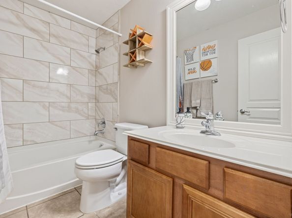 13815 Lake Livingston Drive, Houston TX 77044