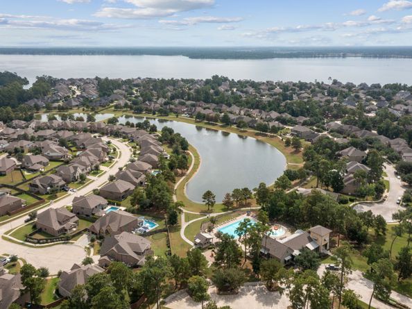 13815 Lake Livingston Drive, Houston TX 77044