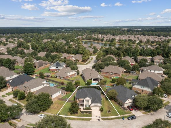 13815 Lake Livingston Drive, Houston TX 77044