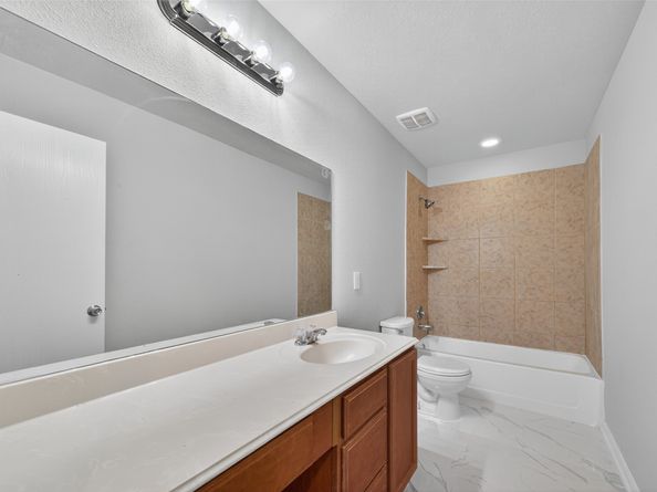 2631 Skyview Point Drive, Houston TX 77047