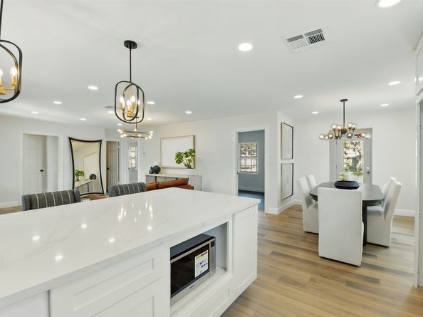 4010 Ella Boulevard, Houston TX 77018