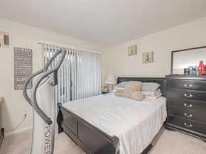 3075 Walnut Bend Lane 28, Houston TX 77042
