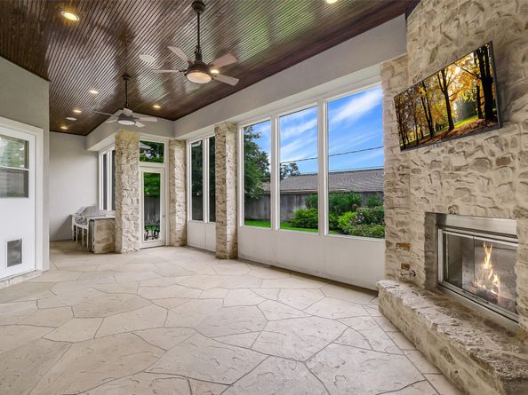 1518 Hillendahl Boulevard, Houston TX 77055