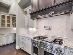 1518 Hillendahl Boulevard, Houston TX 77055