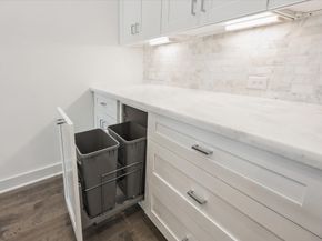 5305 Eigel Street, Houston TX 77007