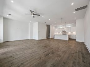 5305 Eigel Street, Houston TX 77007