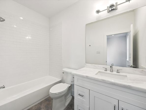 5305 Eigel Street, Houston TX 77007