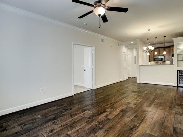2203 Dorrington St 108, Houston TX 77030