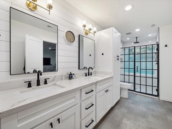 1630 Fall Valley Drive, Houston TX 77077
