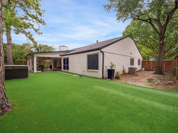 1630 Fall Valley Drive, Houston TX 77077