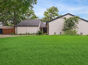 1630 Fall Valley Drive, Houston TX 77077