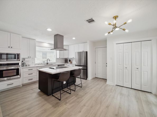 1630 Fall Valley Drive, Houston TX 77077