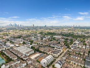 5733 Kansas Street, Houston TX 77007