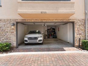 5733 Kansas Street, Houston TX 77007
