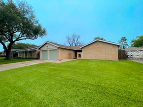 8818 Grape Street, Houston TX 77036