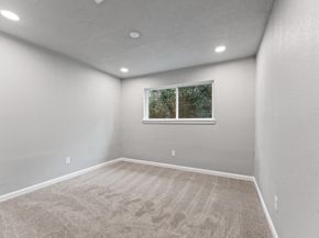 2 Dewthread Court, The Woodlands TX 77380