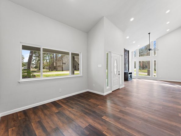 2 Dewthread Court, The Woodlands TX 77380