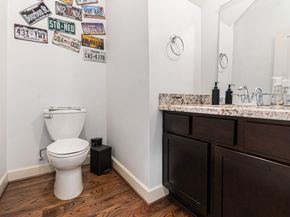 2212 Hutchins Street, Houston TX 77003