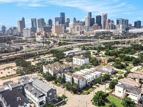 2212 Hutchins Street, Houston TX 77003