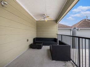 2212 Hutchins Street, Houston TX 77003