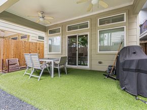2212 Hutchins Street, Houston TX 77003