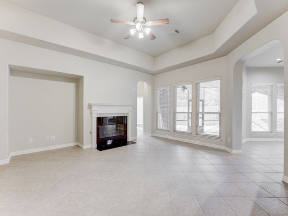 15 Carmeline Drive, The Woodlands TX 77382