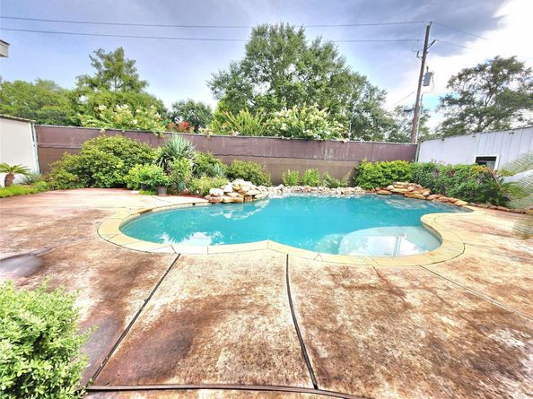 11547 Crockett Martin Road, Conroe TX 77306