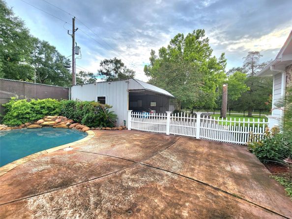 11547 Crockett Martin Road, Conroe TX 77306