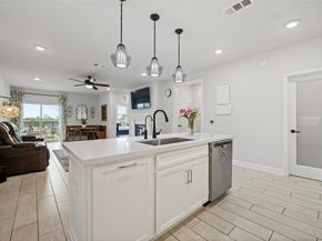 6804 Westview Drive 1404, Houston TX 77055