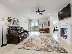 6804 Westview Drive 1404, Houston TX 77055