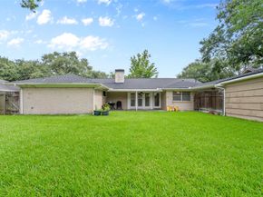 5322 Rutherglenn Drive, Houston TX 77096