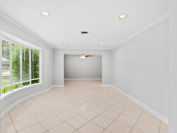 5322 Rutherglenn Drive, Houston TX 77096