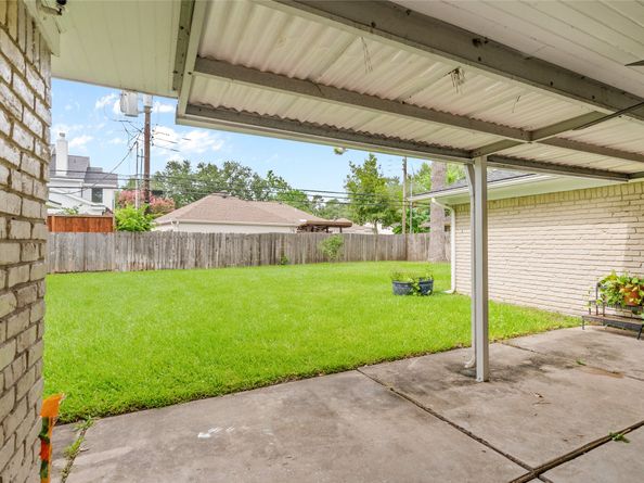5322 Rutherglenn Drive, Houston TX 77096