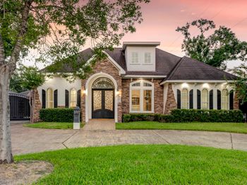 1324 Bingle Road