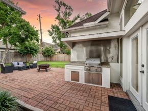 1324 Bingle Road, Spring Valley Village TX 77055