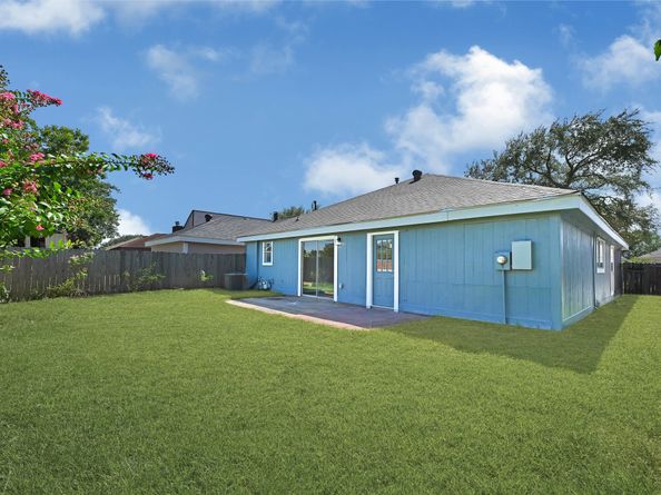 6211 Linnhaven Drive, Houston TX 77072