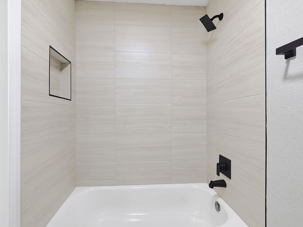 6211 Linnhaven Drive, Houston TX 77072